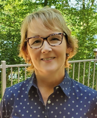 photo of Debbie Mikutsky